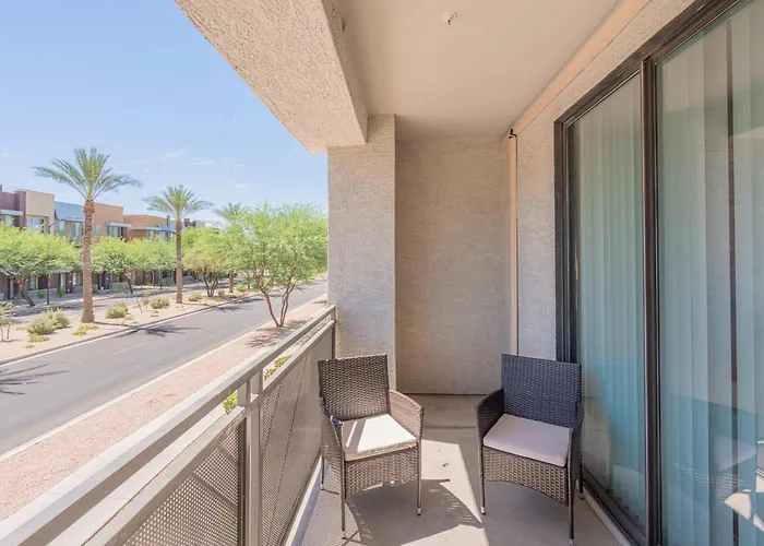 Stadium District Retreat Pool Gym & Westgate Apartment *