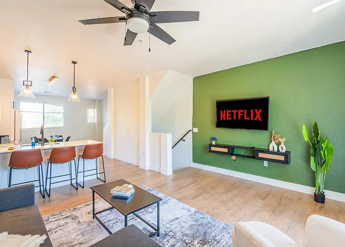Apartment Stadium District Retreat Pool Gym & Westgate *