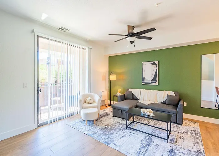 Apartment Stadium District Retreat Pool Gym & Westgate