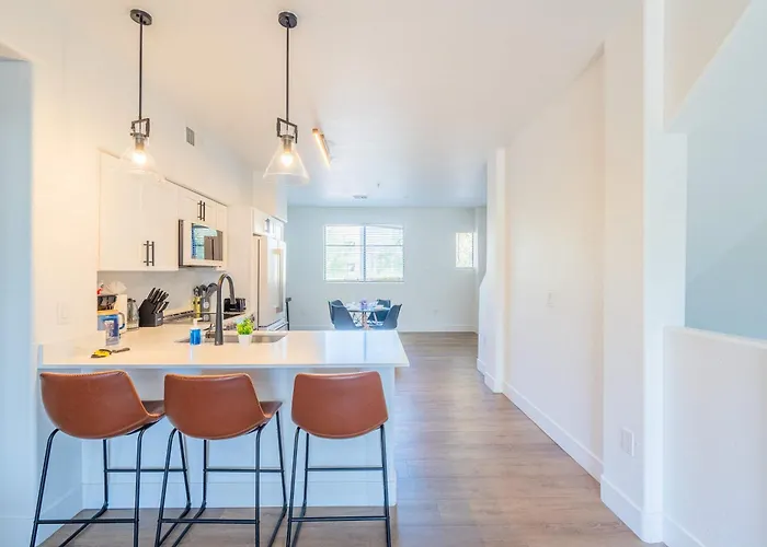 Apartment Stadium District Retreat Pool Gym & Westgate *